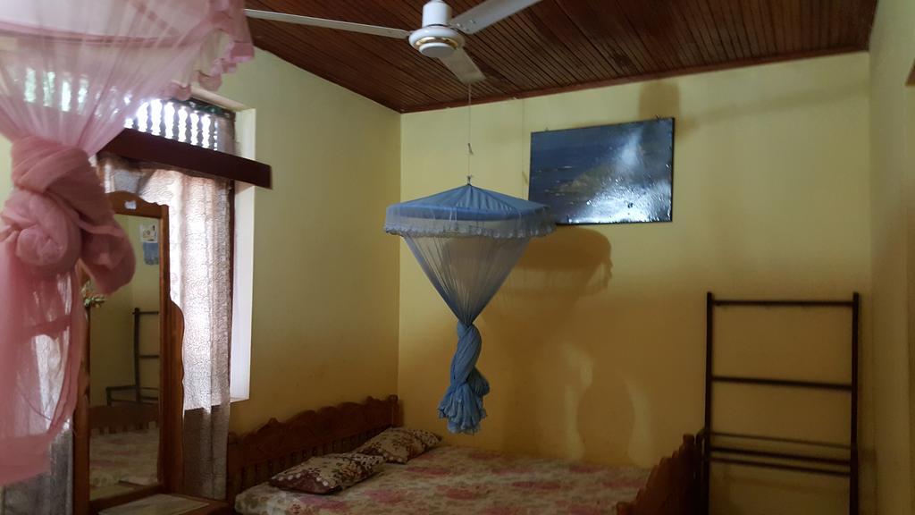 Isuruma Rest Kataragama Camera foto